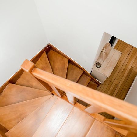 Logement Entier Ou A Partager Dans Maison Familiale A Rueil Malmaison, Proche De Paris La Defense Exterior foto